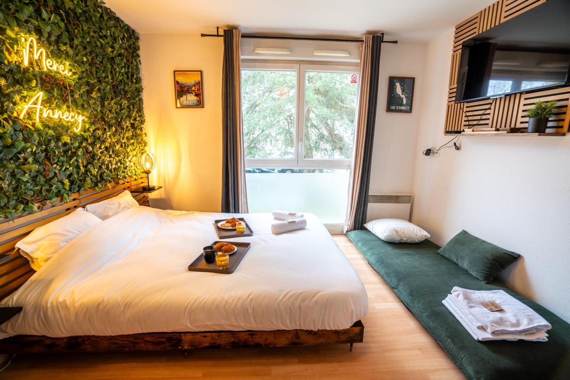 Cabana & Merci Annecy - Parking Et Proche Du Lac Εξωτερικό φωτογραφία